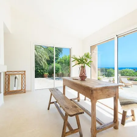 With Sea View And Pool * La Croix-Valmer